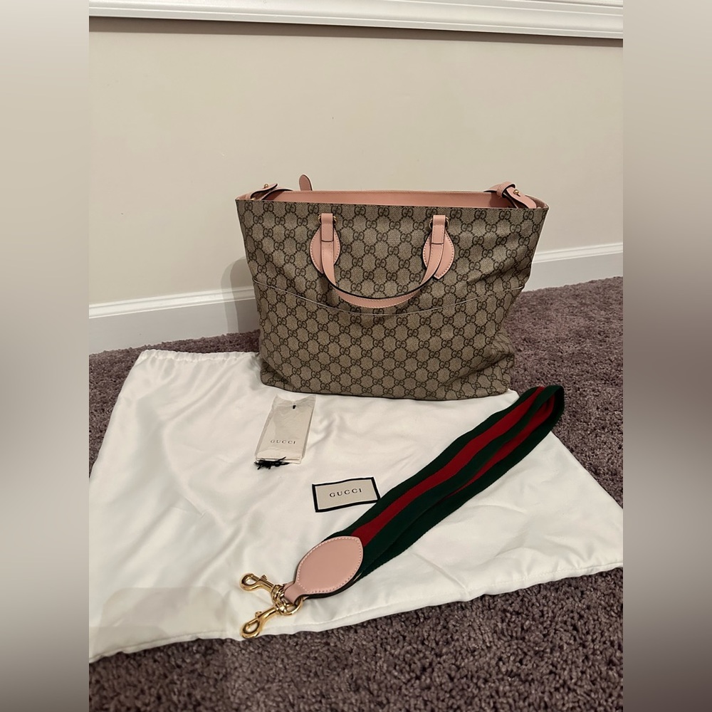 Gucci diaper bag pink